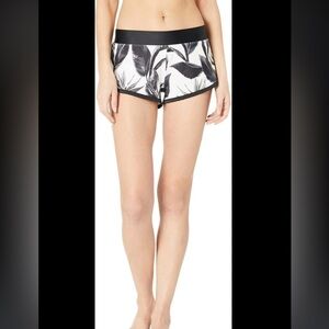 Body Glove Monochrome Leaf Print Athletic Shorts